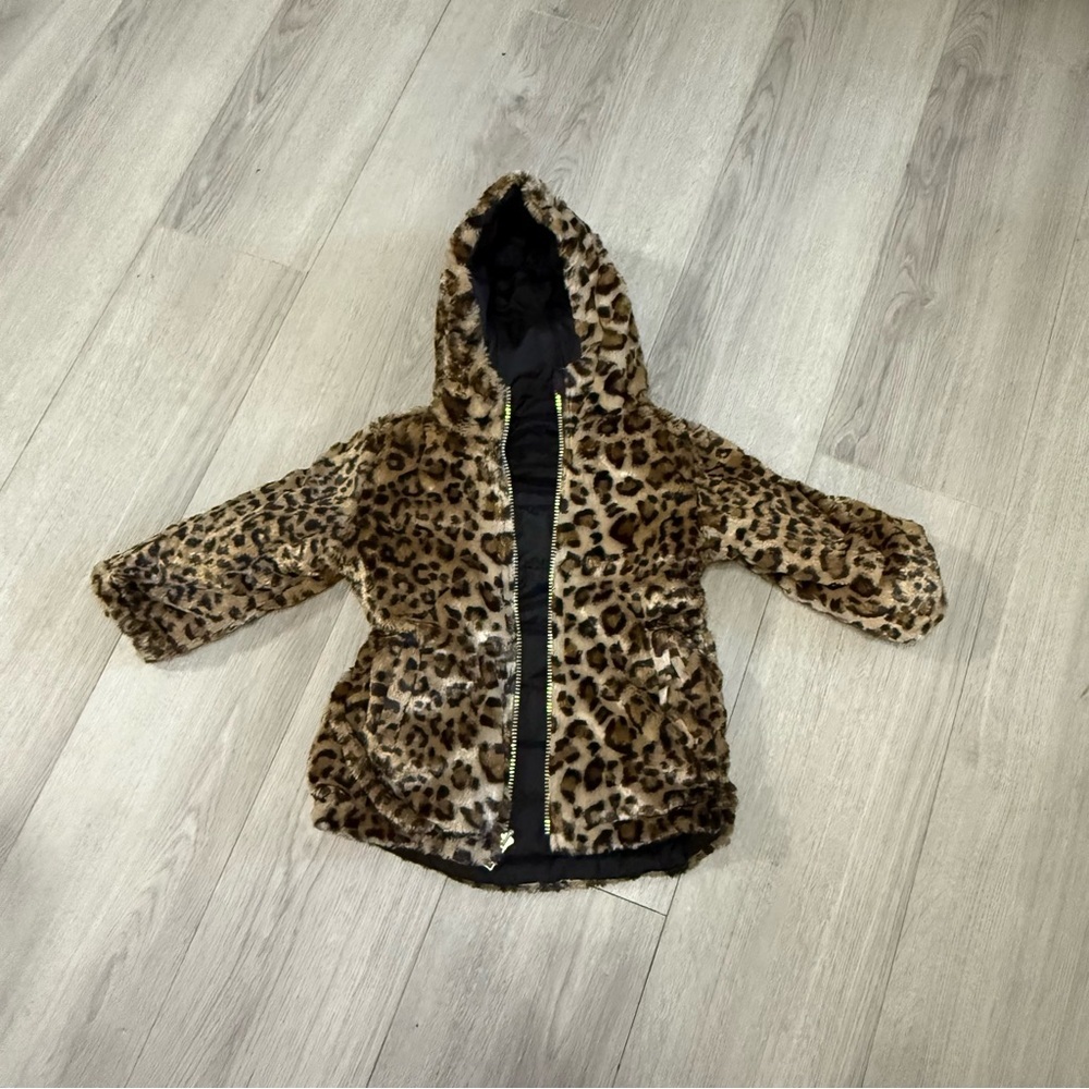 DKNY Black Puffer Reversible Jacket with Leopard Lining - Picture 2 of 12